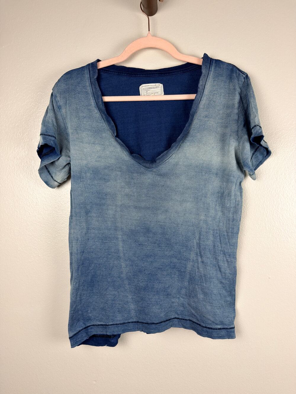 Current Elliott Womens Size 0 Blue Ombre V Neck Short Sleeve Tee Made USA